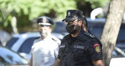 Носите маски - полиция строго предупредила представителей СМИ