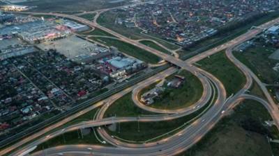 На Кубань после снятия карантина въезжает всё больше автомобилистов