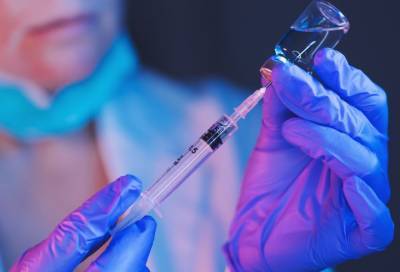 В Минобороны рассказали о состоянии тестирующих вакцину от коронавируса добровольцев