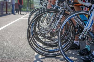 Двое дворников попались на кражах велосипедов из подъездов домов в Горном