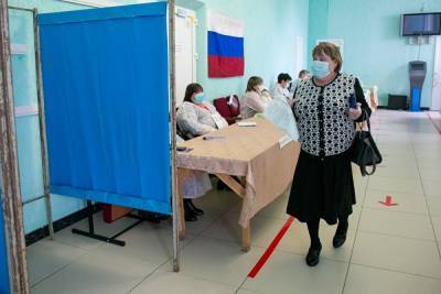 В Москве у главы УИК на голосовании обнаружили коронавирус. Но участок продолжил работу