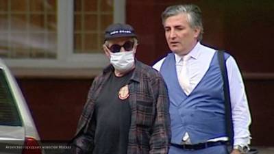 Адвокат Ефремова сообщил, что четвертый потерпевший в ДТП "готов к диалогу"
