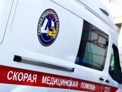 В Петербурге сбили женщину, которая переходила дорогу на «красный»
