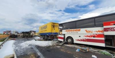 Автобус с украинцами попал в ДТП в Польше: десятки пострадавших