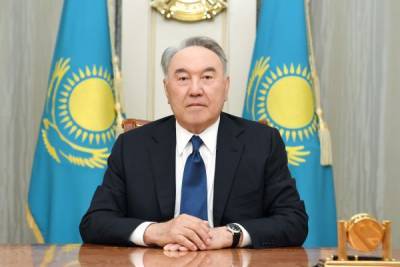 Выздоровевший Назарбаев поблагодарил врачей
