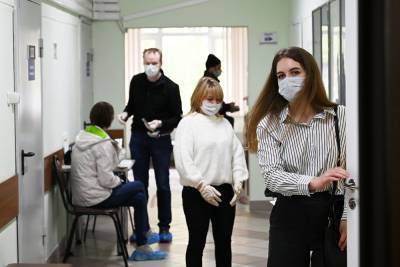 Минздрав оценил вероятность и масштаб второй волны коронавируса в России