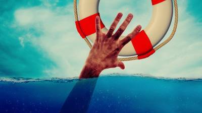 Житель Башкирии утонул при попытке переплыть озеро