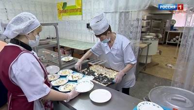 Школьники "совсем не едят", констатирует Роспотребнадзор