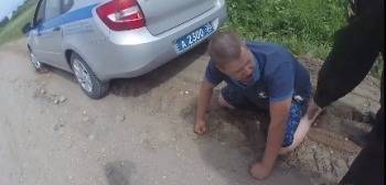 Опубликовано смешное видео задержания угонщика автомобиля на трассе Добровское-Кубенское (ВИДЕО)