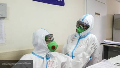 Медики в Санкт-Петербурге провели 18 221 тест на коронавирус за последние сутки