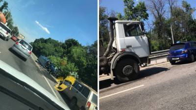 В ДТП с пятью машинами под Воронежем пострадали пять человек: появилось видео