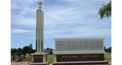 Новый мемориал погибшим землякам открыли в Липецкой области