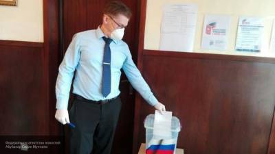 Захаров заявил, что поправки в Конституцию отражают мнение большинства россиян