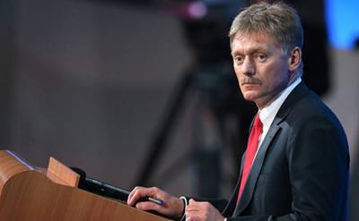 Песков: Кремль не готов принимать во внимание критические высказывания из-за рубежа по голосованию о поправках