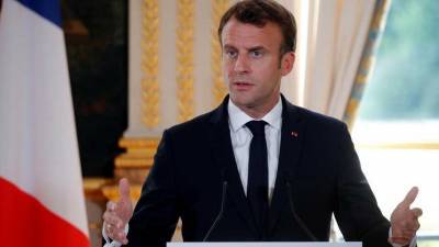 Макрон меняет премьера и министров французского правительства
