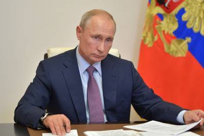 Путин обсудит с членами кабмина план по восстановлению экономики России