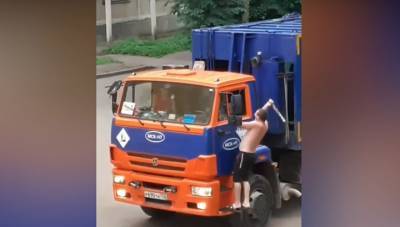 Пьяный житель Подмосковья напал на водителя шумевшего под окном мусоровоза