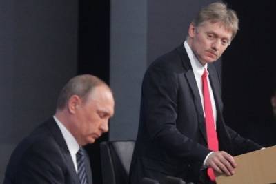 Песков объяснил фразу Путина про сделано на живую нитку