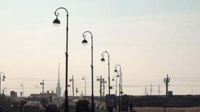 В Петербурге заменили светодиодными три тысячи ртутных ламп