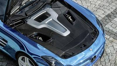Mercedes-Benz потратит 10 млн евро на долю в китайском производителе аккумуляторов, который построит новый завод в Германии