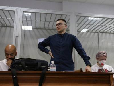 Подозревается в убийстве и незаконном ношении холодного оружия: Суд оставил Стерненко под круглосуточным домашним арестом