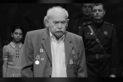 Скончался старейший артист театра Российской армии Александр Петров