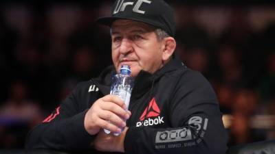 У российского бойца UFC Нурмагомедова умер отец