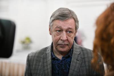 «Хотел помочь потерпевшим»: Адвокат Ефремова объяснил его непризнание вины в ДТП