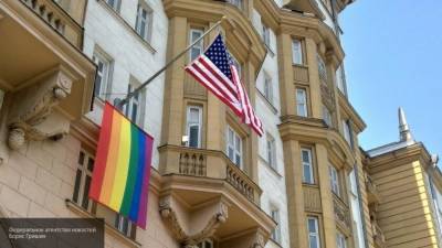 Путин прокомментировал появление флага ЛГБТ на здании посольства США в Москве