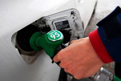 Цена на бензин в России опять побила рекорд