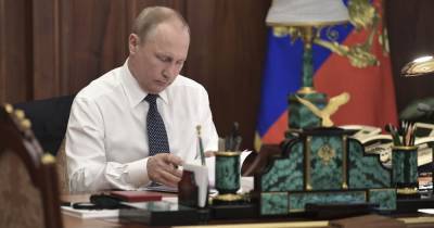 Последний шаг: Путин подписал указ о внесении поправок к Конституции РФ