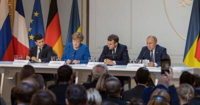 На встрече в Берлине Россия требует от Украины внести изменения в Конституцию - Spiegel