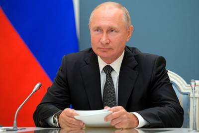 Путин прокомментировал слухи о подмене очного обучения дистанционным