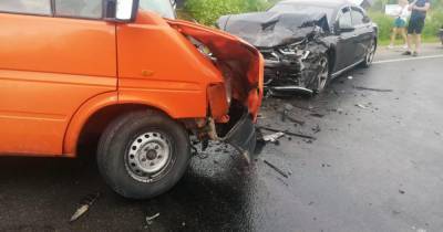 На автодороге "Киев-Чоп" в ДТП пострадали 11 человек (3 фото)