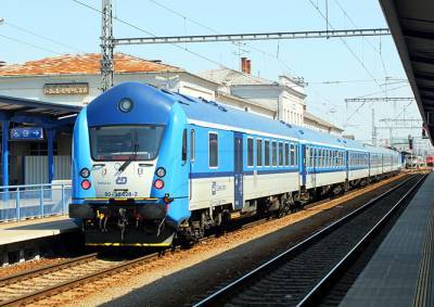 В Чехии поезд «потерял» шесть вагонов с пассажирами