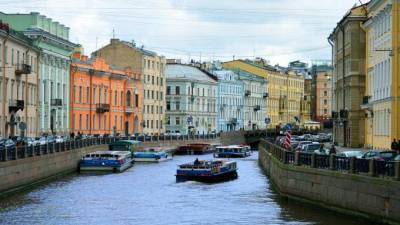 Начало навигации по рекам и каналам обсудили в Петербурге