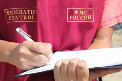 В районе Смоленской области выявили нарушения миграционного законодательства