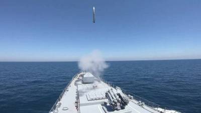 Учения на Черном море: фрегат "Адмирал Эссен" провел стрельбы