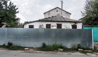 В Тюмени на улицах Камчатской и Энтузиастов сносят старые дома