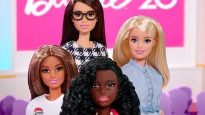 В США выпустят политизированных кукол Барби