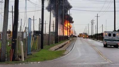В Техасе произошел пожар на заводе по производству СПГ