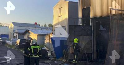 Крупный пожар на территории яхт-клуба в Петербурге ликвидировали