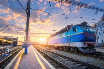 "Укрзализныця" возобновляет курсирование поезда Киев – Рахов