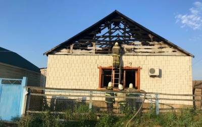 В райцентре Воронежской области сгорел дом