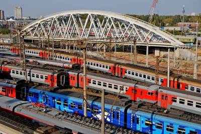 Поезд Ейск — Москва совершил незапланированную остановку на станции МЖД