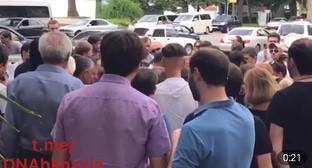 Участники митинга в Абхазии потребовали открыть границу с Россией