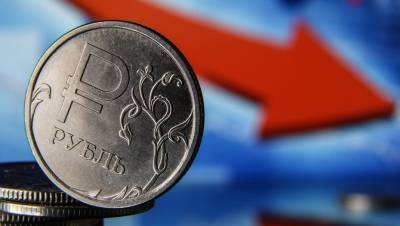 Евро и доллар растут к рублю на открытии торгов Мосбиржи