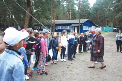 ВЦИОМ: россияне не планируют отправлять детей в лагеря из-за коронавируса