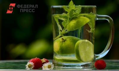 Россиянам перечислили лучшие напитки для утоления жажды в жару