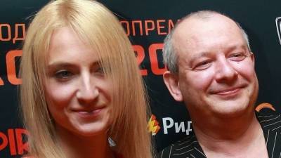 «Давить пытаются»: вдова Марьянова прокомментировала угрозы из-за наследства
